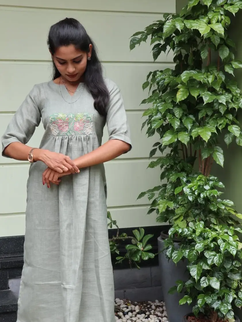 Semi Linen Cordset