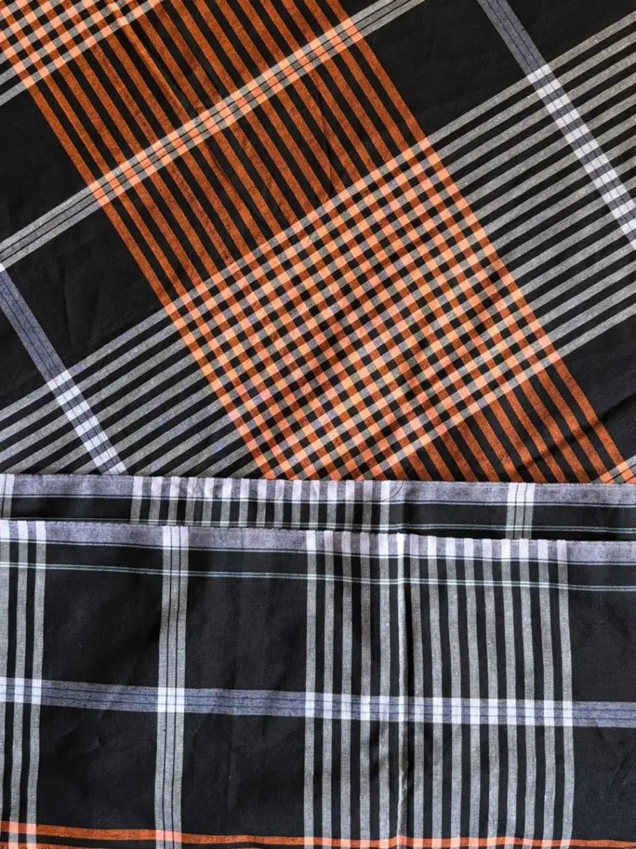 Check Lungi Material