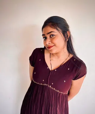 Review by Sona Maria