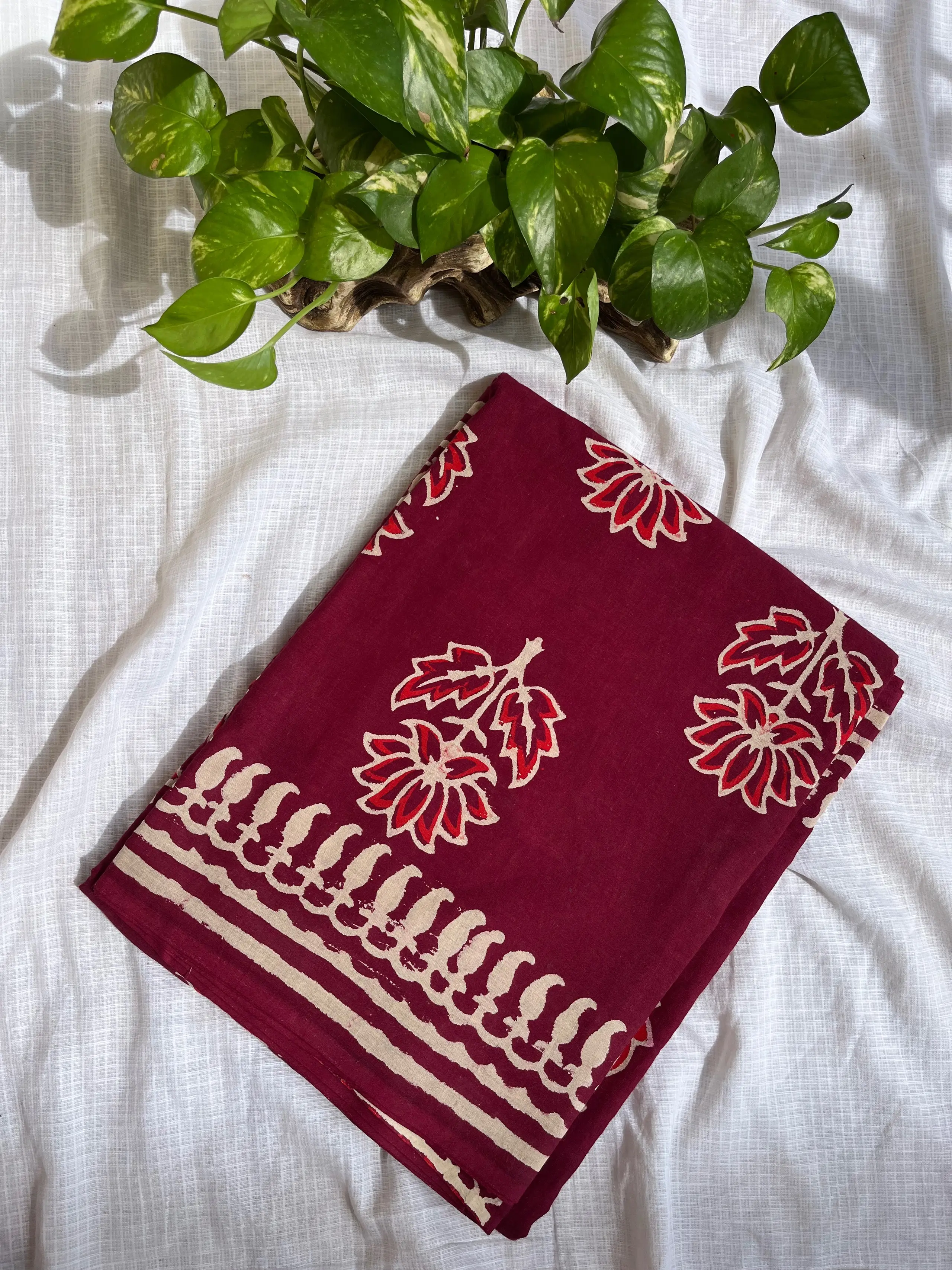 Merry maroon